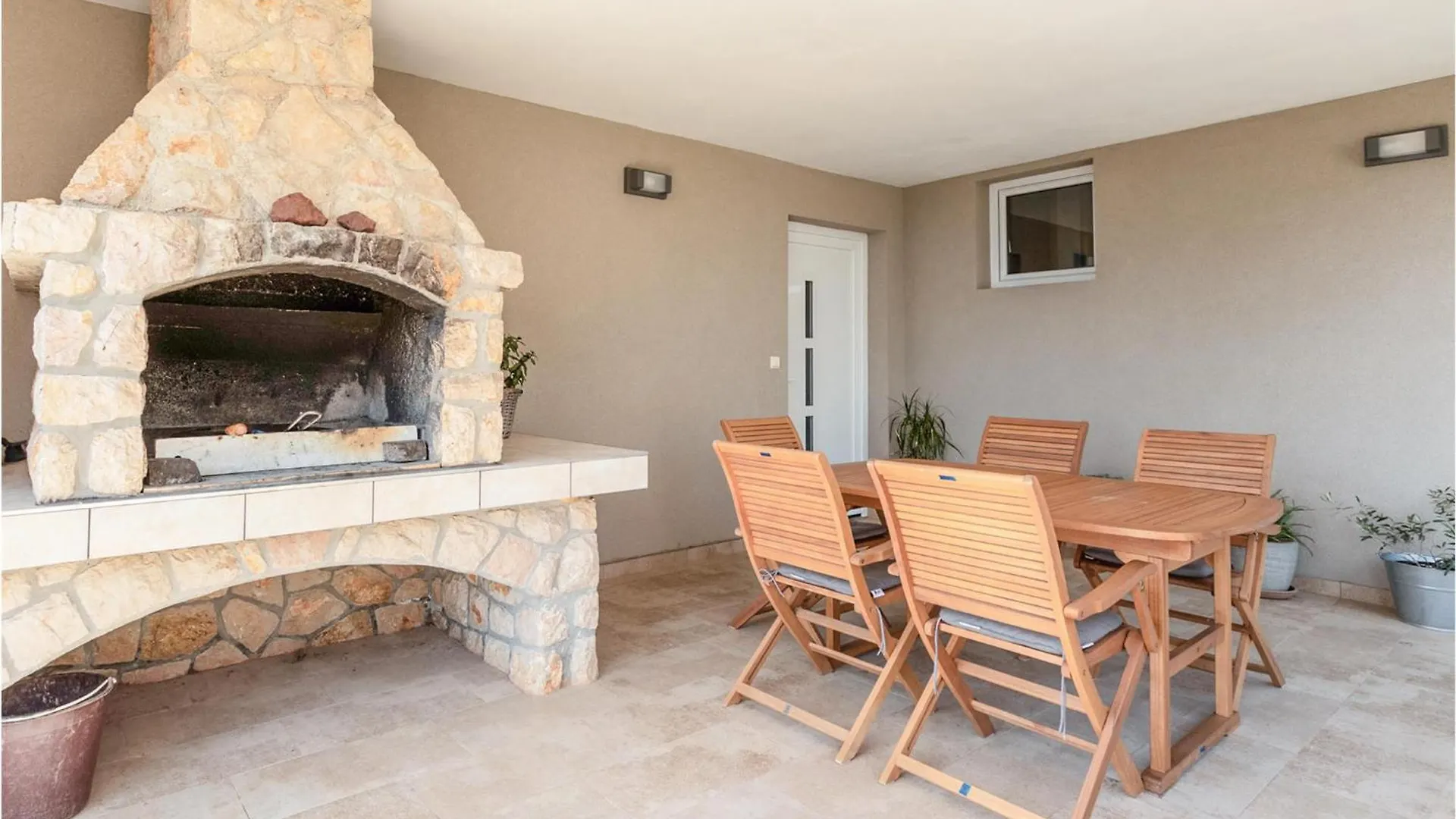 Cozy Home In Maslenica With Wifi Holiday home